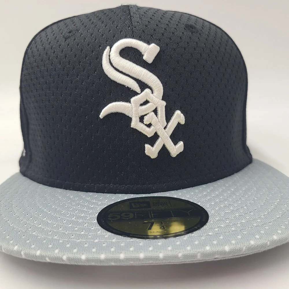 Chicago White Sox Hat Fitted 7 1/4 New Era 59Fifty Black Gray 2005 World Series